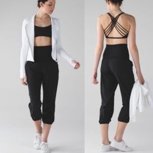 LULULEMON Om Pant Black Crop Loose Fit Size 4